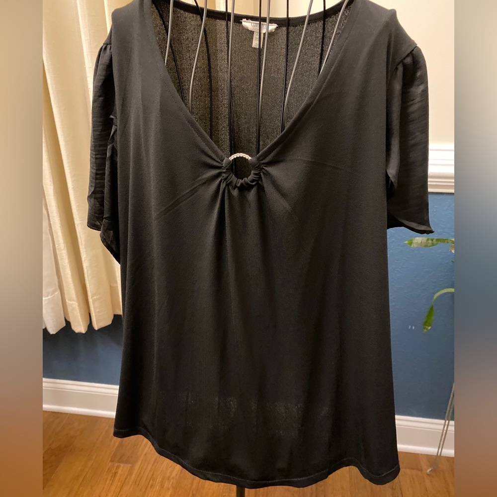 EUC Como Blu Womens ladies 2X Black Dress Shirt Short Sleeve Bling Ring Plus